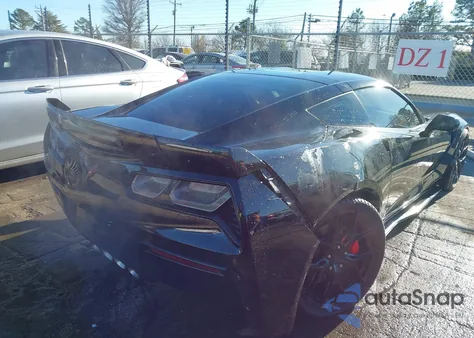 2017 Chevrolet Corvette Stingray из США, поврежденный, VIN 1G1YA2D75H5122170